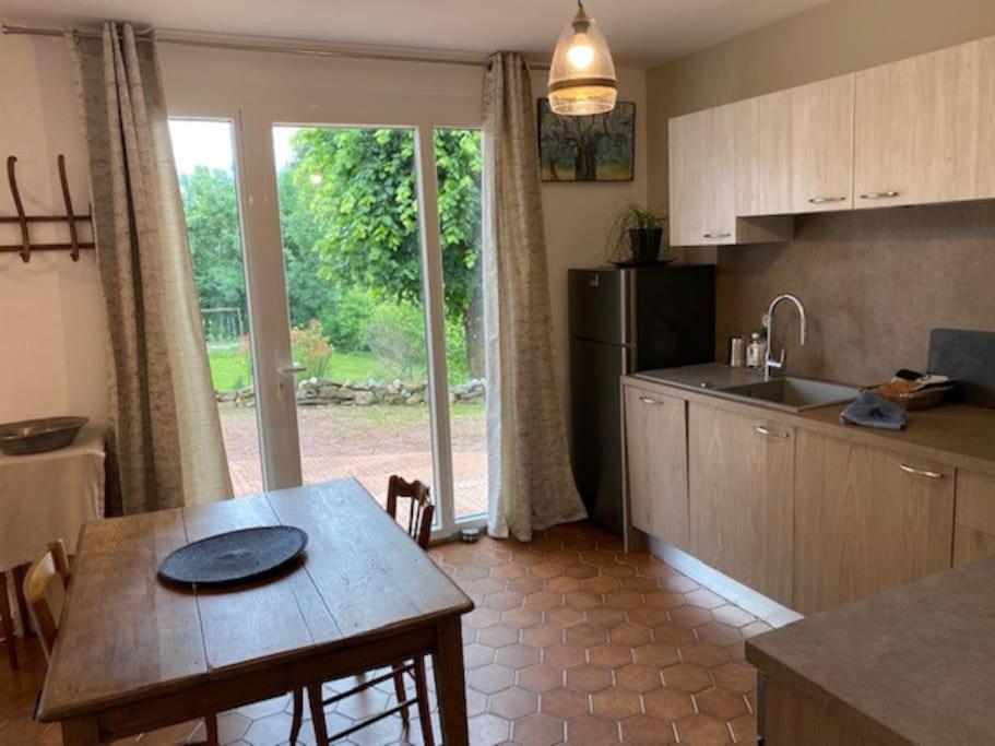 Logement Au Calme Pres D'Aurillac Sansac-de-Marmiesse Екстериор снимка