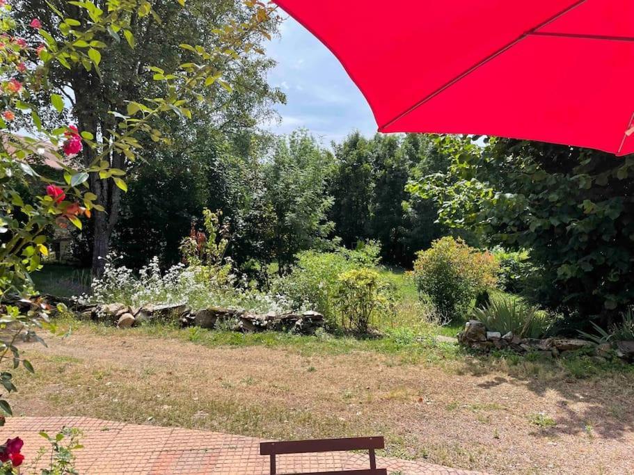 Logement Au Calme Pres D'Aurillac Sansac-de-Marmiesse Екстериор снимка